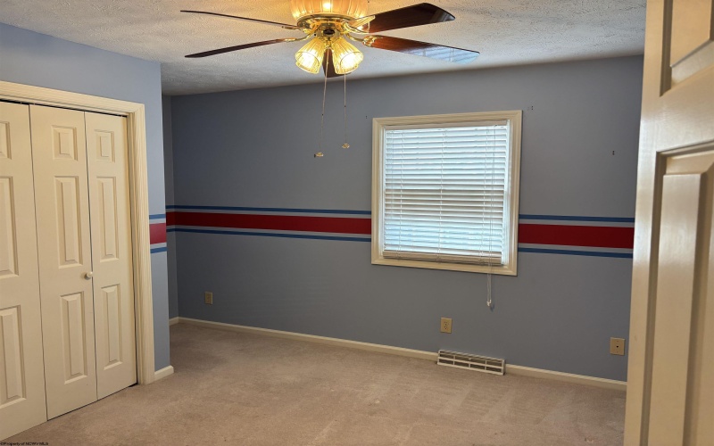 110 Jennifer Lane, Bridgeport, West Virginia 26330-1190, 3 Bedroom Bedrooms, 7 Room Rooms,2 BathroomBathrooms,Single Family Detached,For Sale,Jennifer,0,10167449