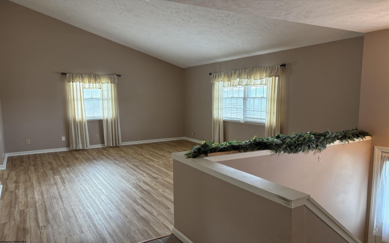 110 Jennifer Lane, Bridgeport, West Virginia 26330-1190, 3 Bedroom Bedrooms, 7 Room Rooms,2 BathroomBathrooms,Single Family Detached,For Sale,Jennifer,0,10167449