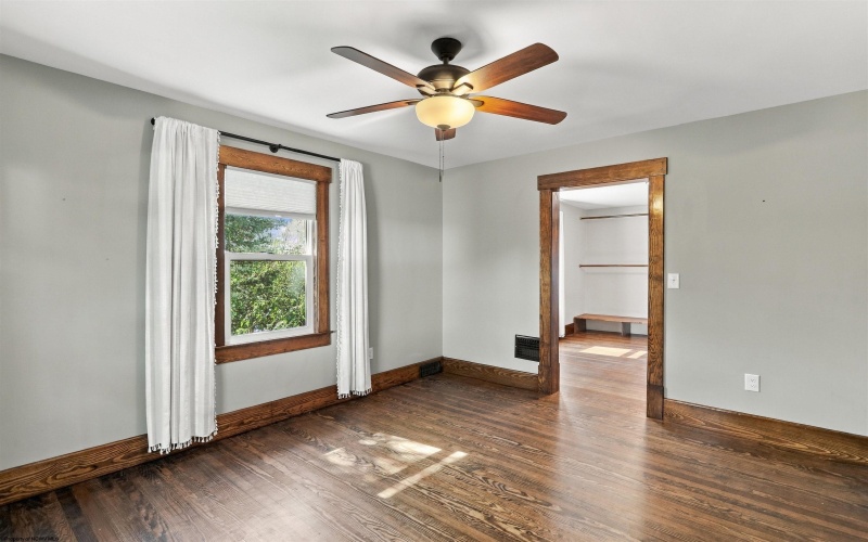 249 Kingwood Street, Morgantown, West Virginia 26501, 3 Bedroom Bedrooms, 10 Room Rooms,2 BathroomBathrooms,Single Family Detached,For Sale,Kingwood,0,10167447