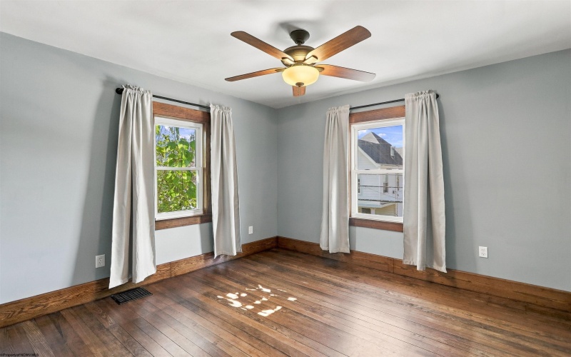 249 Kingwood Street, Morgantown, West Virginia 26501, 3 Bedroom Bedrooms, 10 Room Rooms,2 BathroomBathrooms,Single Family Detached,For Sale,Kingwood,0,10167447