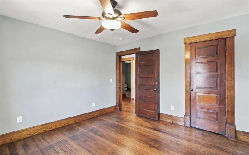 249 Kingwood Street, Morgantown, West Virginia 26501, 3 Bedroom Bedrooms, 10 Room Rooms,2 BathroomBathrooms,Single Family Detached,For Sale,Kingwood,0,10167447
