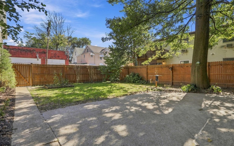 249 Kingwood Street, Morgantown, West Virginia 26501, 3 Bedroom Bedrooms, 10 Room Rooms,2 BathroomBathrooms,Single Family Detached,For Sale,Kingwood,0,10167447
