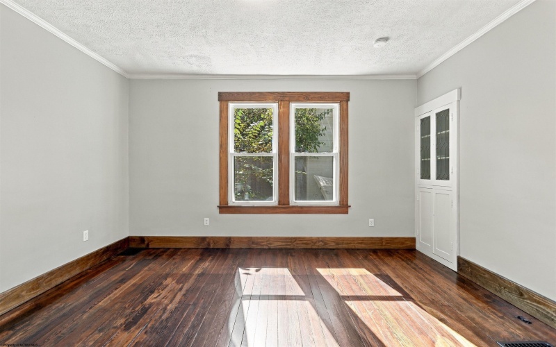 249 Kingwood Street, Morgantown, West Virginia 26501, 3 Bedroom Bedrooms, 10 Room Rooms,2 BathroomBathrooms,Single Family Detached,For Sale,Kingwood,0,10167447