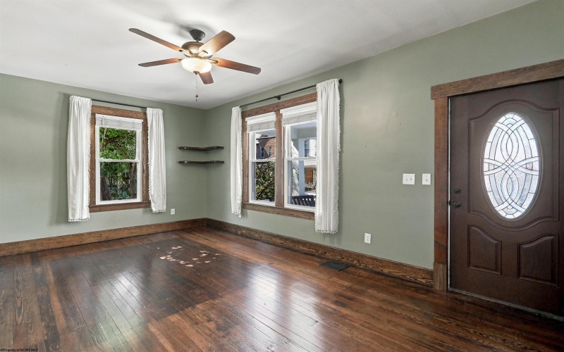 249 Kingwood Street, Morgantown, West Virginia 26501, 3 Bedroom Bedrooms, 10 Room Rooms,2 BathroomBathrooms,Single Family Detached,For Sale,Kingwood,0,10167447