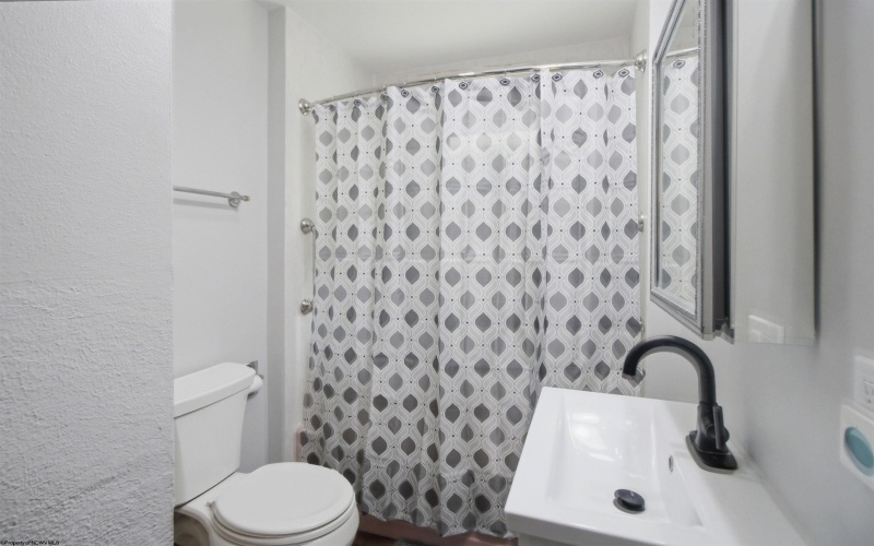 526 Stout Street, Bridgeport, West Virginia 26330, 3 Bedroom Bedrooms, 8 Room Rooms,1 BathroomBathrooms,Single Family Detached,For Sale,Stout,0,10167444