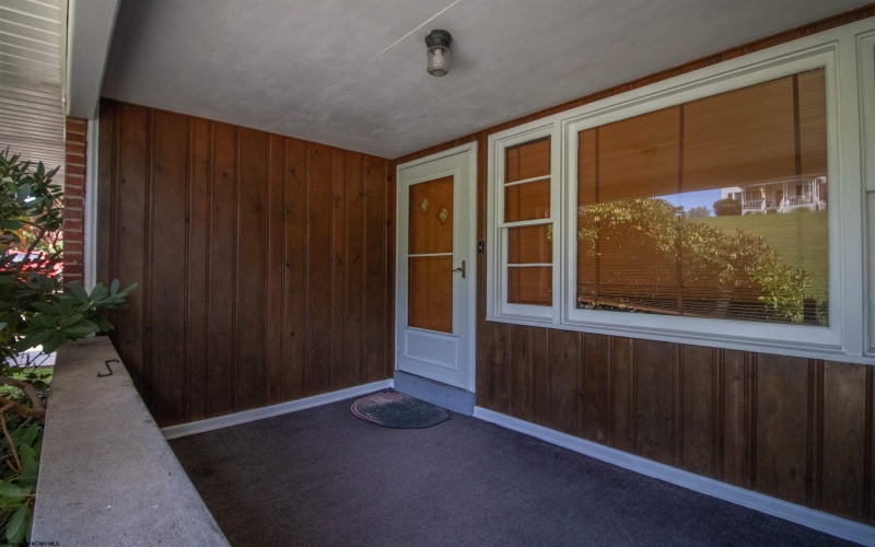 526 Stout Street, Bridgeport, West Virginia 26330, 3 Bedroom Bedrooms, 8 Room Rooms,1 BathroomBathrooms,Single Family Detached,For Sale,Stout,0,10167444