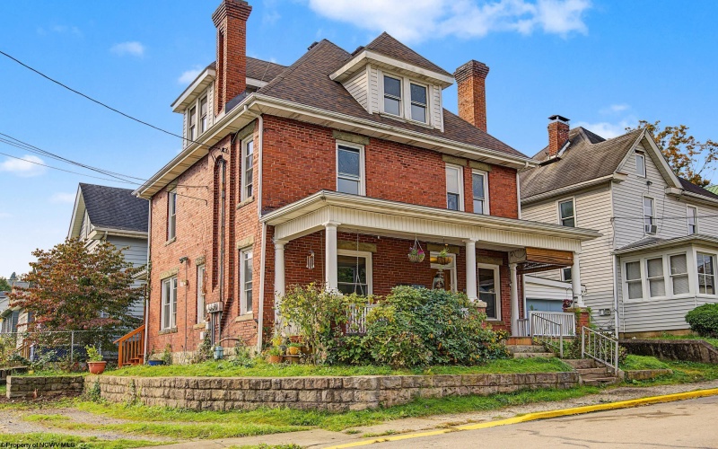470 Cobun Avenue, Morgantown, West Virginia 26501, 4 Bedroom Bedrooms, 8 Room Rooms,3 BathroomBathrooms,Single Family Detached,For Sale,Cobun,0,10167452