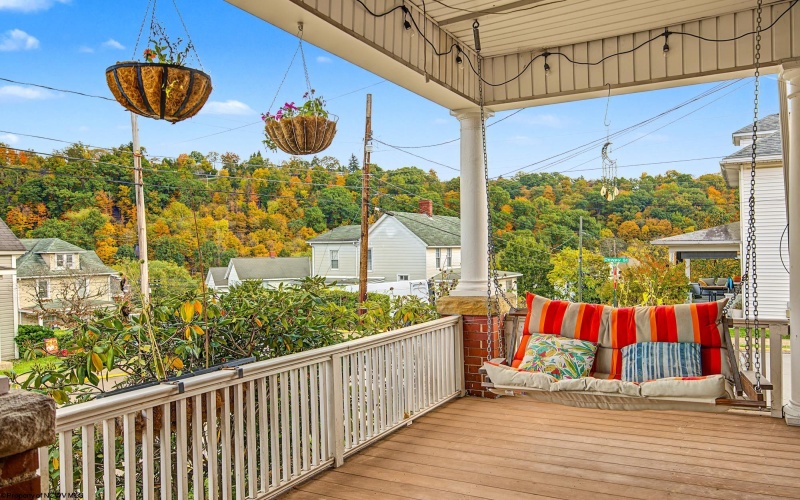 470 Cobun Avenue, Morgantown, West Virginia 26501, 4 Bedroom Bedrooms, 8 Room Rooms,3 BathroomBathrooms,Single Family Detached,For Sale,Cobun,0,10167452