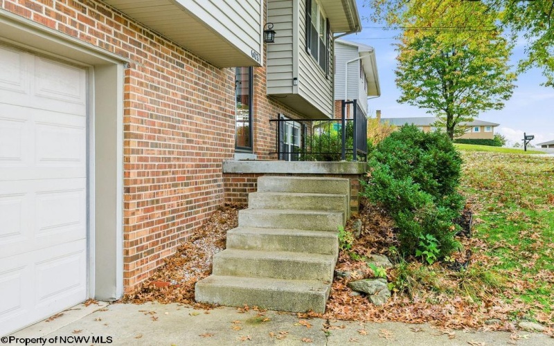 603 Hickory Lane, Bridgeport, West Virginia 26330, 3 Bedroom Bedrooms, 6 Room Rooms,2 BathroomBathrooms,Single Family Detached,For Sale,Hickory,0,10167453 603 Hickory Lane, Bridgeport, West Virginia 26330, 3 Bedroom Bedrooms, 6 Room Rooms,2 BathroomBathrooms,Single Family Detached,For Sale,Hickory,0,10167453