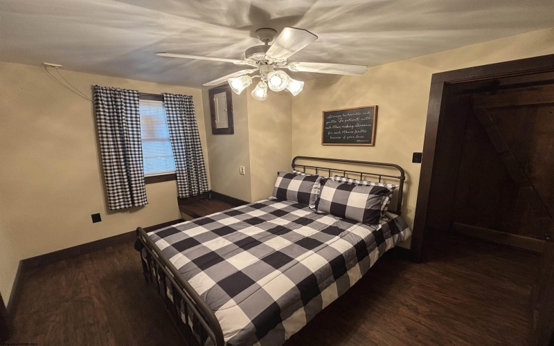 53 Tall Timber Lane, Clarksburg, West Virginia 26301-5747, 3 Bedroom Bedrooms, 8 Room Rooms,2 BathroomBathrooms,Single Family Detached,For Sale,Tall Timber,0,10167460