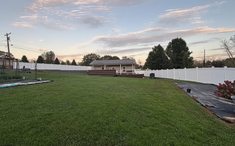 53 Tall Timber Lane, Clarksburg, West Virginia 26301-5747, 3 Bedroom Bedrooms, 8 Room Rooms,2 BathroomBathrooms,Single Family Detached,For Sale,Tall Timber,0,10167460
