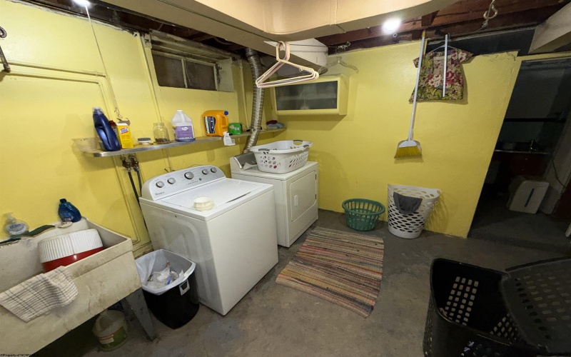 106 Cordelia Avenue, Fairmont, West Virginia 26554, 3 Bedroom Bedrooms, 10 Room Rooms,2 BathroomBathrooms,Single Family Detached,For Sale,Cordelia,0,10166411