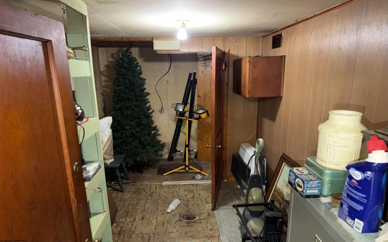 106 Cordelia Avenue, Fairmont, West Virginia 26554, 3 Bedroom Bedrooms, 10 Room Rooms,2 BathroomBathrooms,Single Family Detached,For Sale,Cordelia,0,10166411