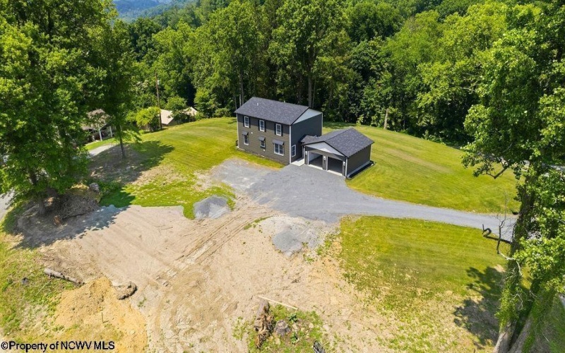 800 Country Club Road, Fairmont, West Virginia 26554, 5 Bedroom Bedrooms, 8 Room Rooms,3 BathroomBathrooms,Residential Rentals,For Rent,Country Club,0,10167474