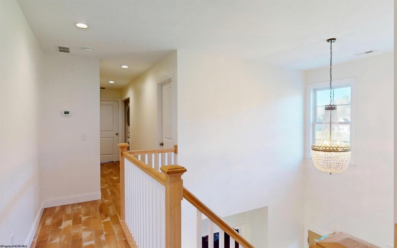 380 Jewel City Boulevard, Meadowbrook, West Virginia 26404, 4 Bedroom Bedrooms, 13 Room Rooms,2 BathroomBathrooms,Single Family Detached,For Sale,Jewel City,0,10167469