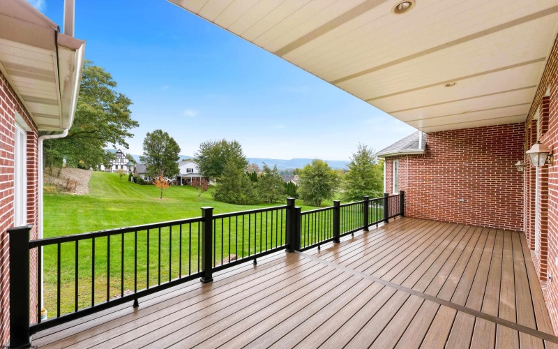 365 Saratoga Drive, Uniontown, Pennsylvania 15401, 4 Bedroom Bedrooms, 7 Room Rooms,2 BathroomBathrooms,Single Family Detached,For Sale,Saratoga,0,10167472
