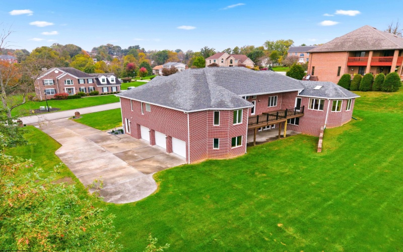 365 Saratoga Drive, Uniontown, Pennsylvania 15401, 4 Bedroom Bedrooms, 7 Room Rooms,2 BathroomBathrooms,Single Family Detached,For Sale,Saratoga,0,10167472