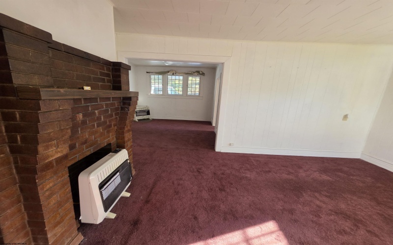 66 Carolina Avenue, Salem, West Virginia 26426, 2 Bedroom Bedrooms, 6 Room Rooms,1 BathroomBathrooms,Single Family Detached,For Sale,Carolina,0,10167471
