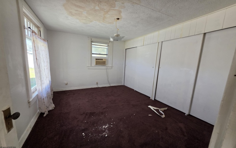 66 Carolina Avenue, Salem, West Virginia 26426, 2 Bedroom Bedrooms, 6 Room Rooms,1 BathroomBathrooms,Single Family Detached,For Sale,Carolina,0,10167471