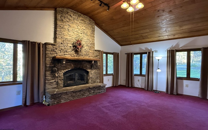 26032 Veterans Memorial Highway, Terra Alta, West Virginia 26764, 4 Bedroom Bedrooms, 9 Room Rooms,3 BathroomBathrooms,Single Family Detached,For Sale,Veterans Memorial,0,10167475