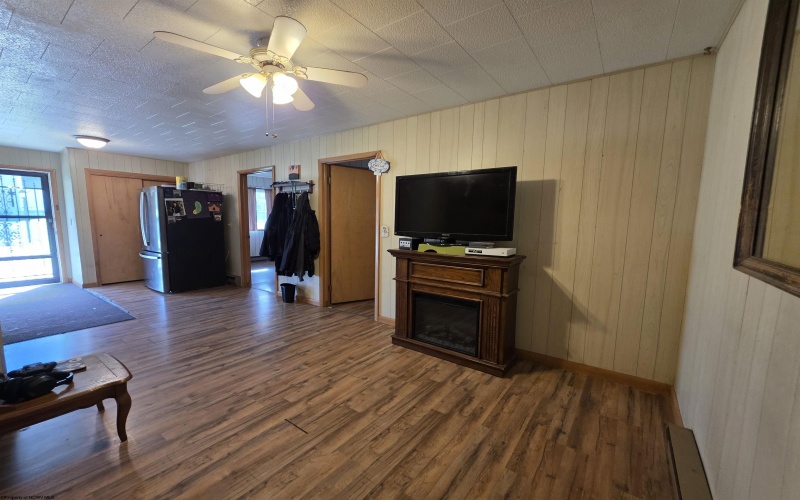 300 Toy Street, Terra Alta, West Virginia 26764, 5 Bedroom Bedrooms, 9 Room Rooms,2 BathroomBathrooms,Single Family Detached,For Sale,Toy,0,10167478