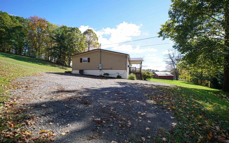 1250 Monumental Road, Fairmont, West Virginia 26554, 3 Bedroom Bedrooms, 7 Room Rooms,2 BathroomBathrooms,Single Family Detached,For Sale,Monumental,0,10167476
