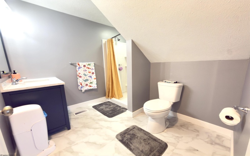 405 Manley Street, Barrackville, West Virginia 26559, 3 Bedroom Bedrooms, 6 Room Rooms,3 BathroomBathrooms,Single Family Detached,For Sale,Manley,0,10167487