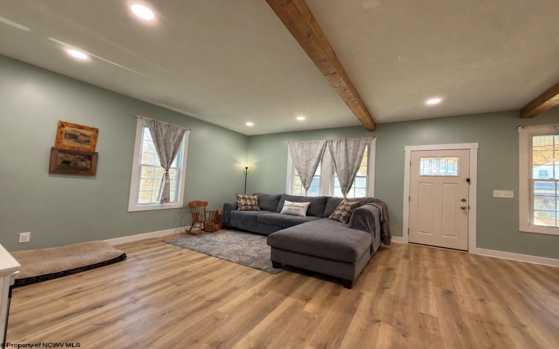 405 Manley Street, Barrackville, West Virginia 26559, 3 Bedroom Bedrooms, 6 Room Rooms,3 BathroomBathrooms,Single Family Detached,For Sale,Manley,0,10167487
