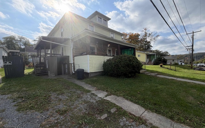 493 Pennsylvania Avenue, Morgantown, West Virginia 26501, 0 , 0 ,0,Multi-unit/income,For Sale,Pennsylvania,0,10167484