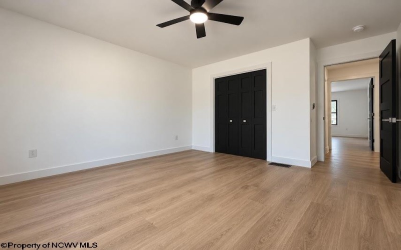 202 King Drive, Kingwood, West Virginia 26537, 3 Bedroom Bedrooms, 8 Room Rooms,2 BathroomBathrooms,Single Family Detached,For Sale,King,0,10167483
