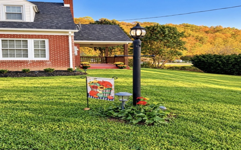 859 Winter Avenue, Weston, West Virginia 26452, 3 Bedroom Bedrooms, 6 Room Rooms,2 BathroomBathrooms,Single Family Detached,For Sale,Winter,0,10167485