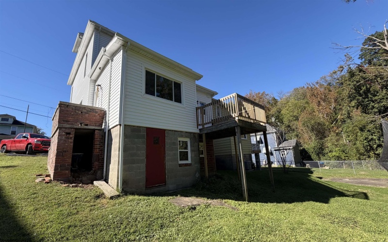 415 College Street, Clarksburg, West Virginia 26301, 4 Bedroom Bedrooms, 7 Room Rooms,1 BathroomBathrooms,Single Family Detached,For Sale,College,0,10167492