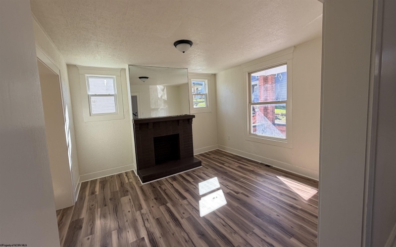 415 College Street, Clarksburg, West Virginia 26301, 4 Bedroom Bedrooms, 7 Room Rooms,1 BathroomBathrooms,Single Family Detached,For Sale,College,0,10167492