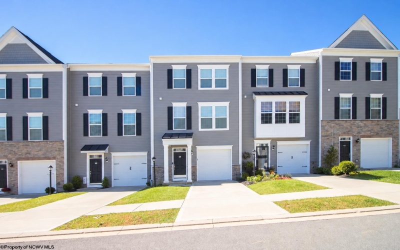 66 Dover Court, Bridgeport, West Virginia 26330-0000, 3 Bedroom Bedrooms, 5 Room Rooms,2 BathroomBathrooms,Single Family Attached,For Sale,Dover,0,10167494