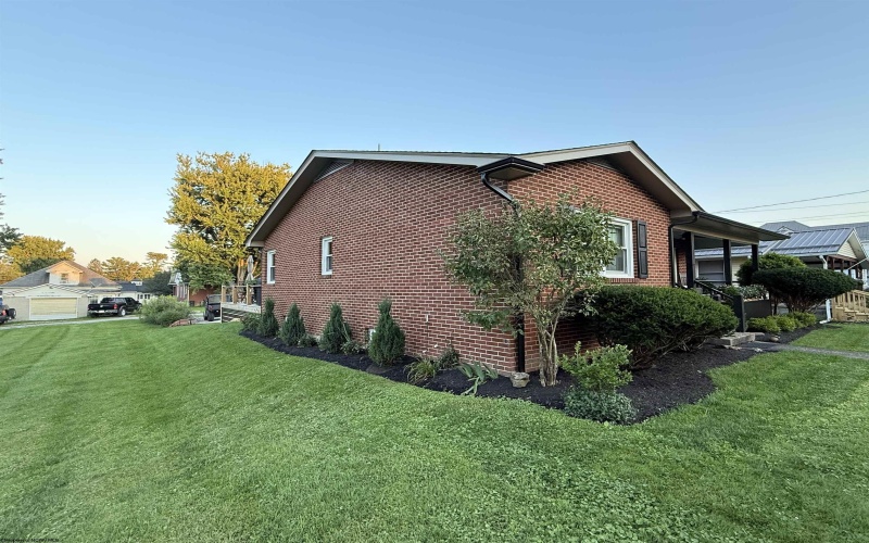 126 Barbour Street, Buckhannon, West Virginia 26201, 3 Bedroom Bedrooms, 8 Room Rooms,1 BathroomBathrooms,Single Family Detached,For Sale,Barbour,0,10167490