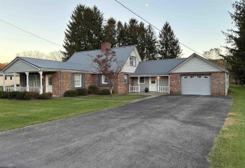 321 Q Road, Arthurdale, West Virginia 26520, 3 Bedroom Bedrooms, 10 Room Rooms,2 BathroomBathrooms,Single Family Detached,For Sale,Q,0,10167496