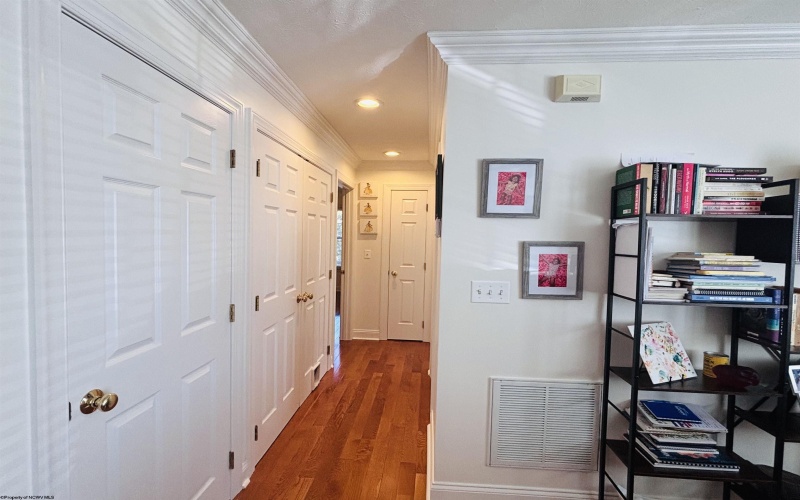 9 Five Forks Drive, Morgantown, West Virginia 26508, 2 Bedroom Bedrooms, 5 Room Rooms,2 BathroomBathrooms,Single Family Attached,For Sale,Five Forks,0,10167502