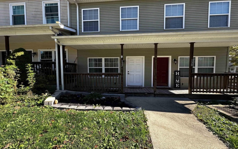 132 Putnam Street, Morgantown, West Virginia 26505, 2 Bedroom Bedrooms, 4 Room Rooms,2 BathroomBathrooms,Single Family Attached,For Sale,Putnam,0,10167505