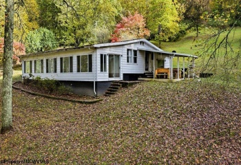 50 Scott Drive, Grafton, West Virginia 26354, 2 Bedroom Bedrooms, 6 Room Rooms,2 BathroomBathrooms,Single Family Detached,For Sale,Scott,0,10167507