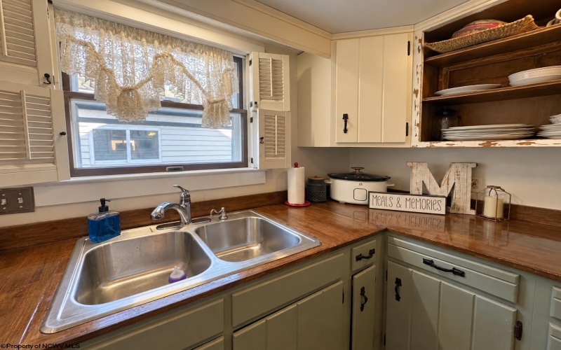201 Moritz Avenue, Grafton, West Virginia 26354, 3 Bedroom Bedrooms, 7 Room Rooms,1 BathroomBathrooms,Single Family Detached,For Sale,Moritz,0,10167499 201 Moritz Avenue, Grafton, West Virginia 26354, 3 Bedroom Bedrooms, 7 Room Rooms,1 BathroomBathrooms,Single Family Detached,For Sale,Moritz,0,10167499