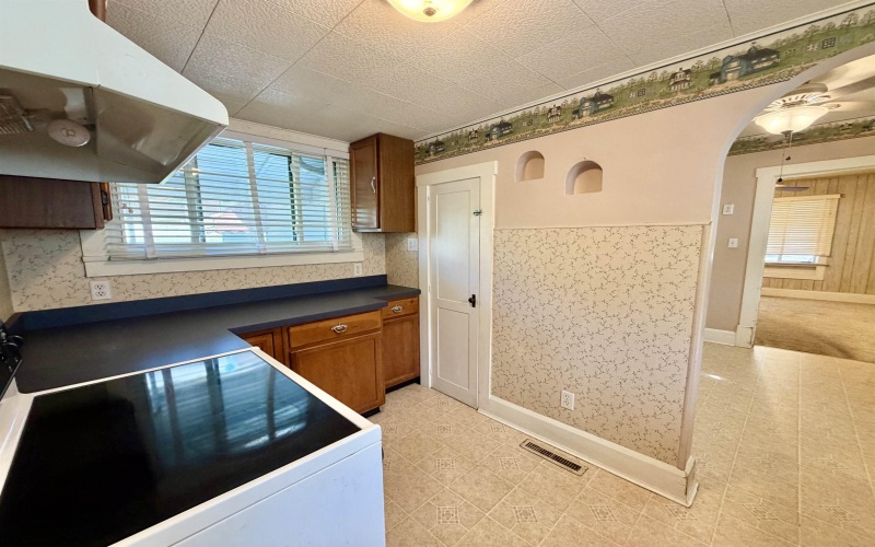 107 Elm Drive, Fairmont, West Virginia 26554, 1 Bedroom Bedrooms, 6 Room Rooms,1 BathroomBathrooms,Single Family Detached,For Sale,Elm,0,10167500