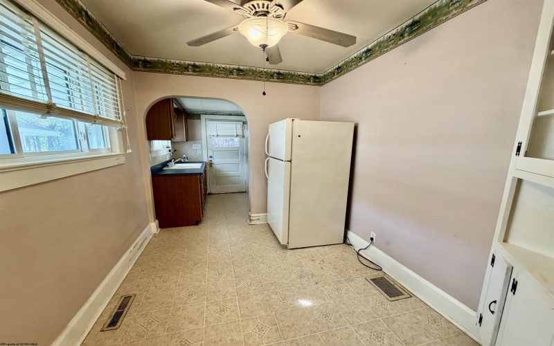 107 Elm Drive, Fairmont, West Virginia 26554, 1 Bedroom Bedrooms, 6 Room Rooms,1 BathroomBathrooms,Single Family Detached,For Sale,Elm,0,10167500