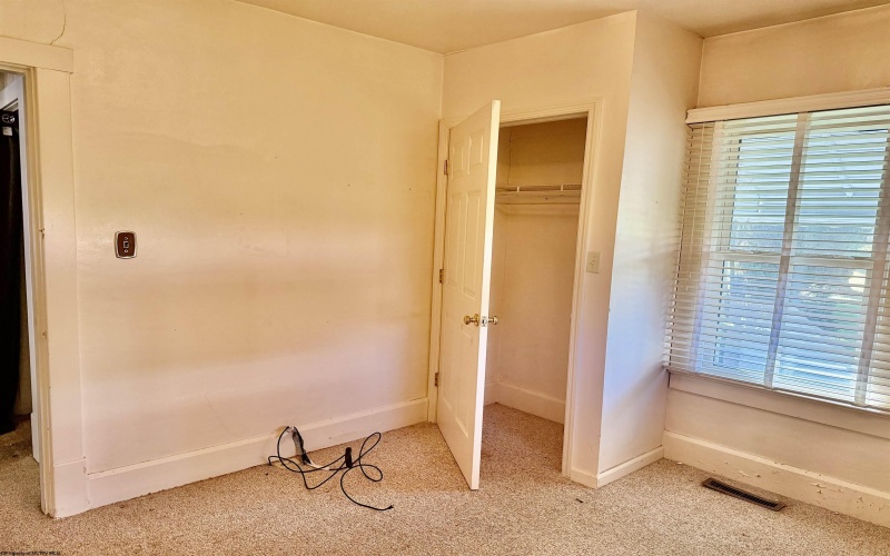 107 Elm Drive, Fairmont, West Virginia 26554, 1 Bedroom Bedrooms, 6 Room Rooms,1 BathroomBathrooms,Single Family Detached,For Sale,Elm,0,10167500