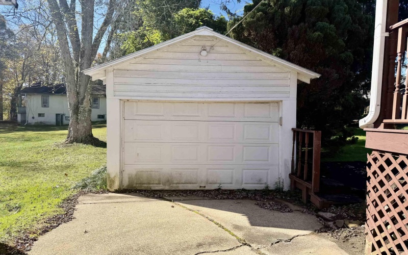 107 Elm Drive, Fairmont, West Virginia 26554, 1 Bedroom Bedrooms, 6 Room Rooms,1 BathroomBathrooms,Single Family Detached,For Sale,Elm,0,10167500
