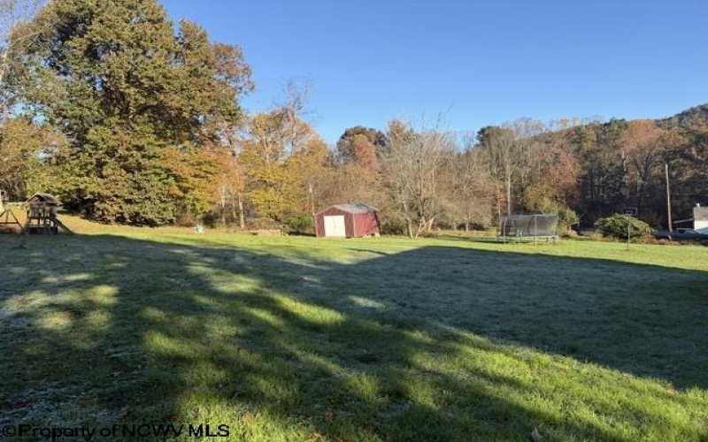 125 Beacon Street, Belington, West Virginia 26250, 4 Bedroom Bedrooms, 6 Room Rooms,2 BathroomBathrooms,Single Family Detached,For Sale,Beacon,0,10167497