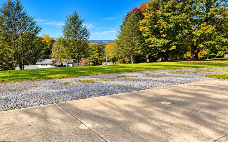 554 Aarons Creek Road, Morgantown, West Virginia 26508, 3 Bedroom Bedrooms, 8 Room Rooms,2 BathroomBathrooms,Single Family Detached,For Sale,Aarons Creek,0,10167509