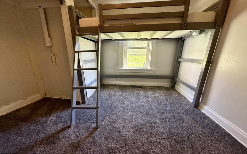 1020 1/2 Main Street, Mannington, West Virginia 26582, 2 Bedroom Bedrooms, 5 Room Rooms,1 BathroomBathrooms,Single Family Detached,For Sale,Main,0,10167521