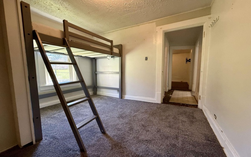 1020 1/2 Main Street, Mannington, West Virginia 26582, 2 Bedroom Bedrooms, 5 Room Rooms,1 BathroomBathrooms,Single Family Detached,For Sale,Main,0,10167521
