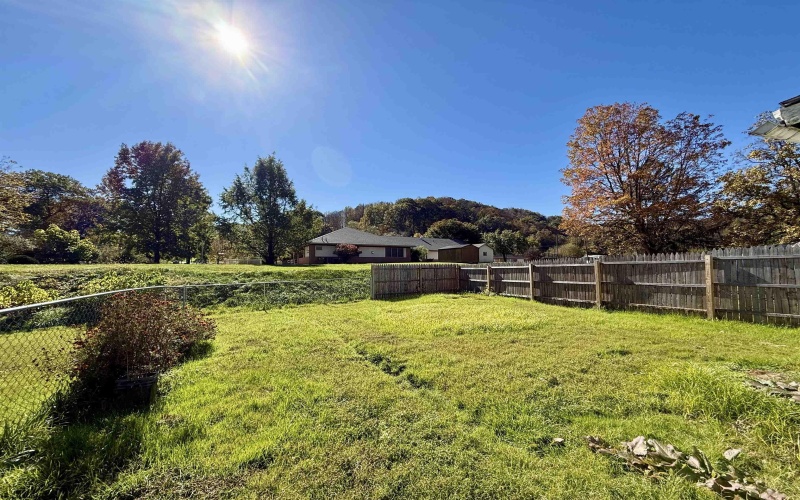 1020 1/2 Main Street, Mannington, West Virginia 26582, 2 Bedroom Bedrooms, 5 Room Rooms,1 BathroomBathrooms,Single Family Detached,For Sale,Main,0,10167521