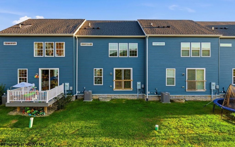 33 Dover Court, Bridgeport, West Virginia 26330, 3 Bedroom Bedrooms, 9 Room Rooms,2 BathroomBathrooms,Single Family Attached,For Sale,Dover,0,10167520